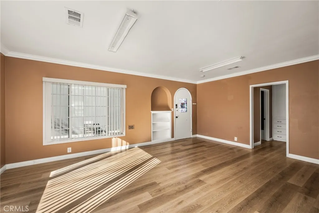 801 W 17th Street, Santa Ana, California 92706 home-pic-7