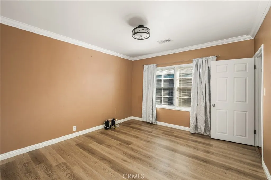 801 W 17th Street, Santa Ana, California 92706 home-pic-17