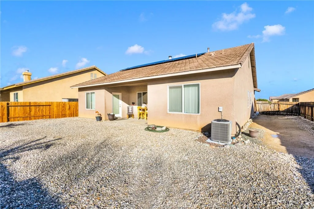 16179 Homoa, Victorville, California 92395 home-pic-34
