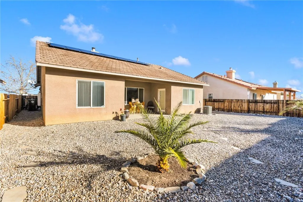 16179 Homoa, Victorville, California 92395 home-pic-35