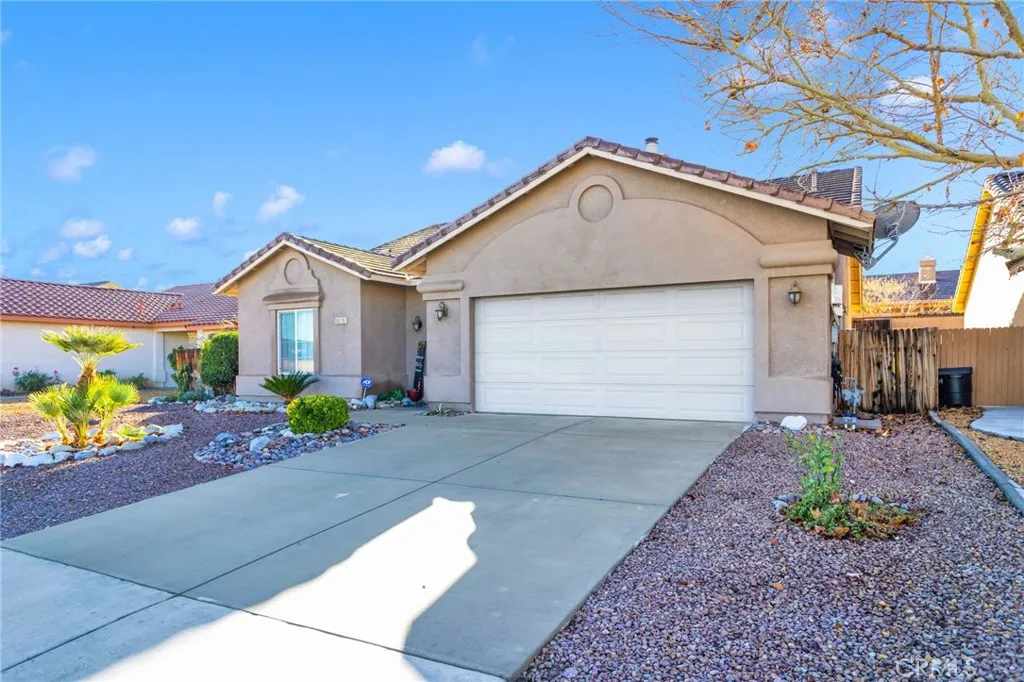 16179 Homoa, Victorville, California 92395 home-pic-2