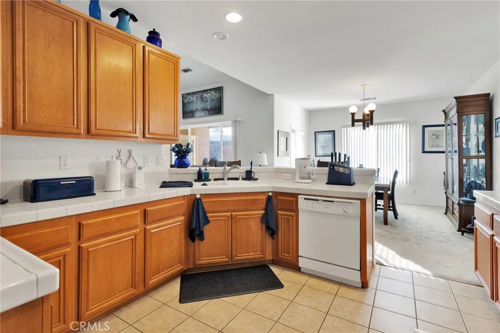 16179 Homoa, Victorville, California 92395 home-pic-16