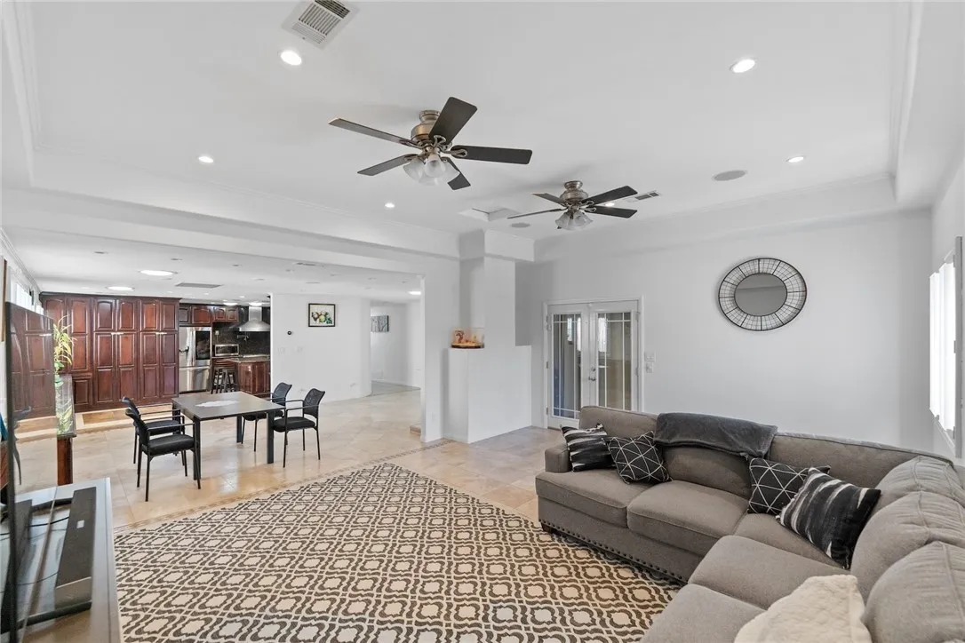 11615 Groveside, Whittier, California 90604 home-pic-11