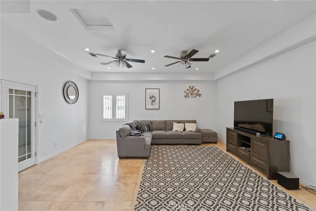 11615 Groveside, Whittier, California 90604 home-pic-10