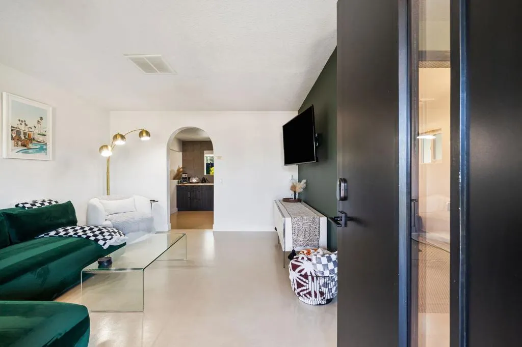 21-web-or-mls-8M4A5511