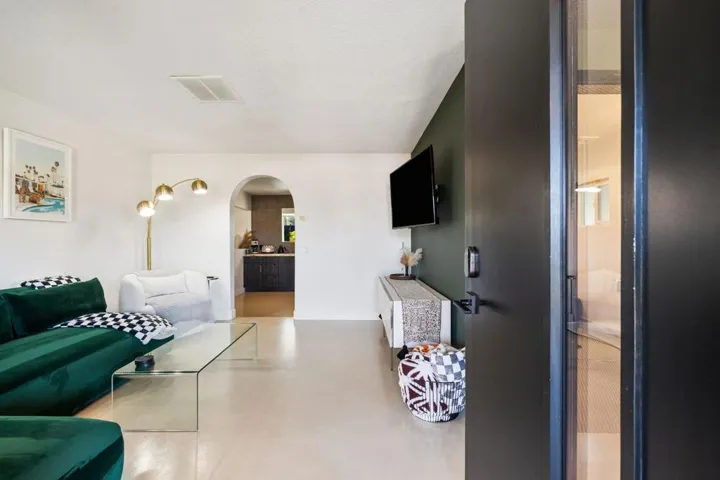 21-web-or-mls-8M4A5511