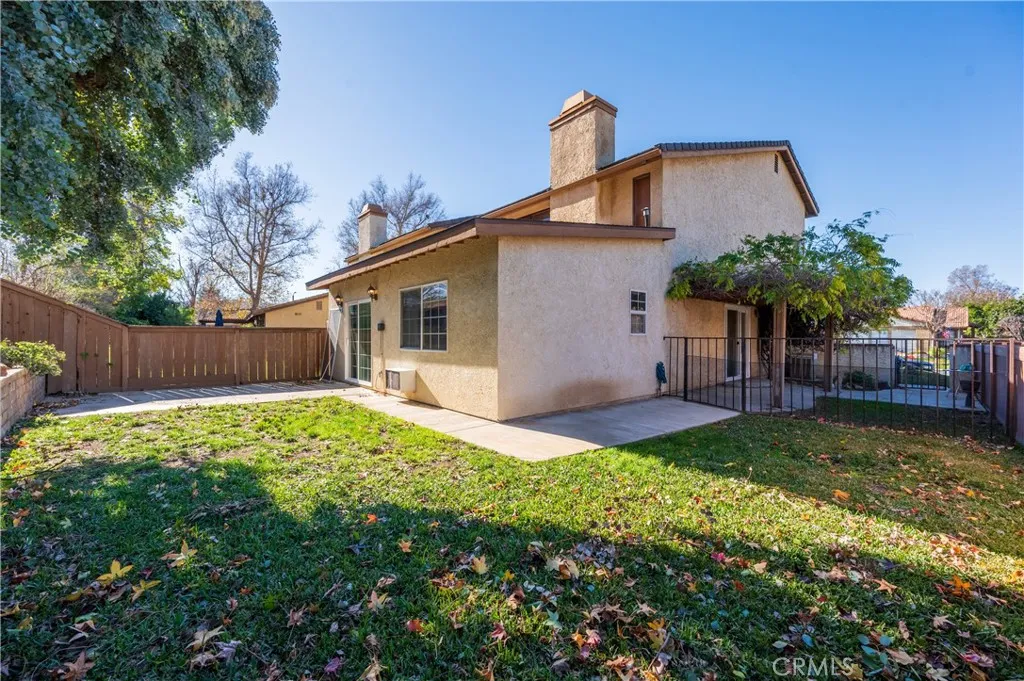 25710 Lupita, Valencia, California 91355 home-pic-32