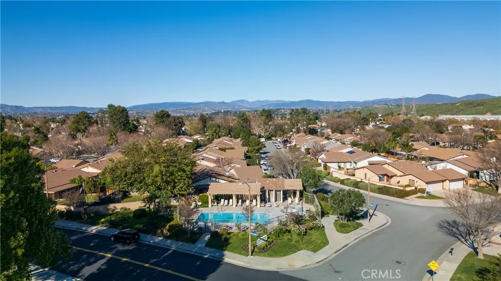 25710 Lupita, Valencia, California 91355 home-pic-45