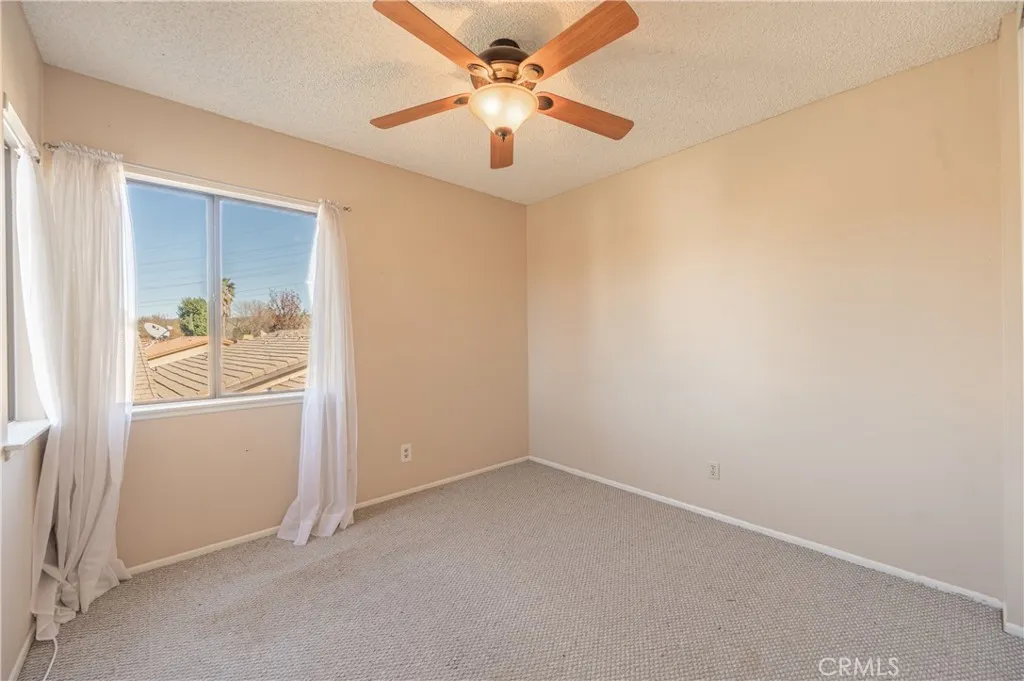 25710 Lupita, Valencia, California 91355 home-pic-25