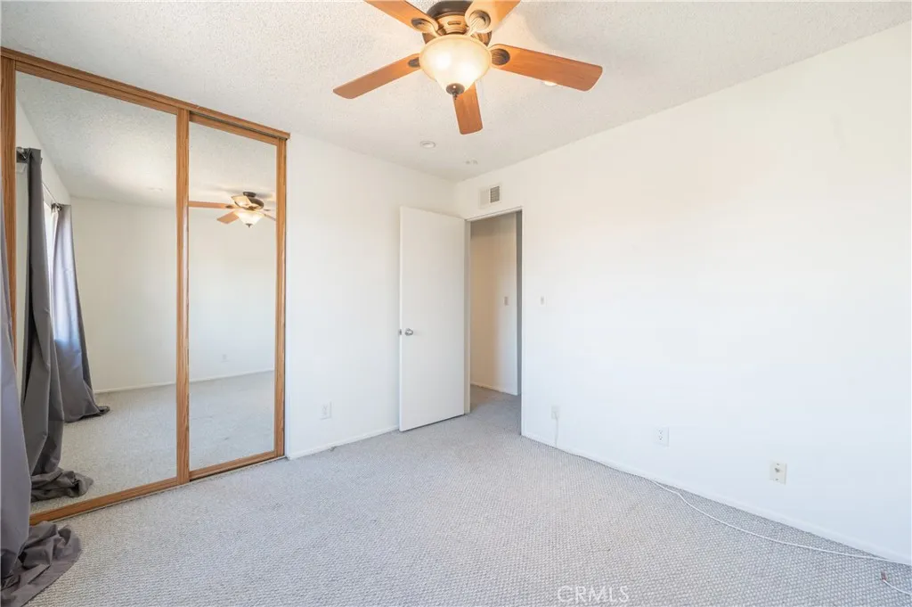 25710 Lupita, Valencia, California 91355 home-pic-27