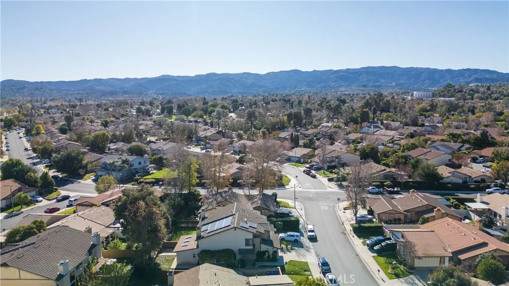 25710 Lupita, Valencia, California 91355 home-pic-39