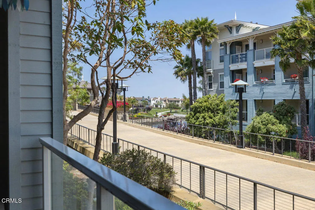 1503 Windshore Way, Oxnard, California 93035 home-pic-20