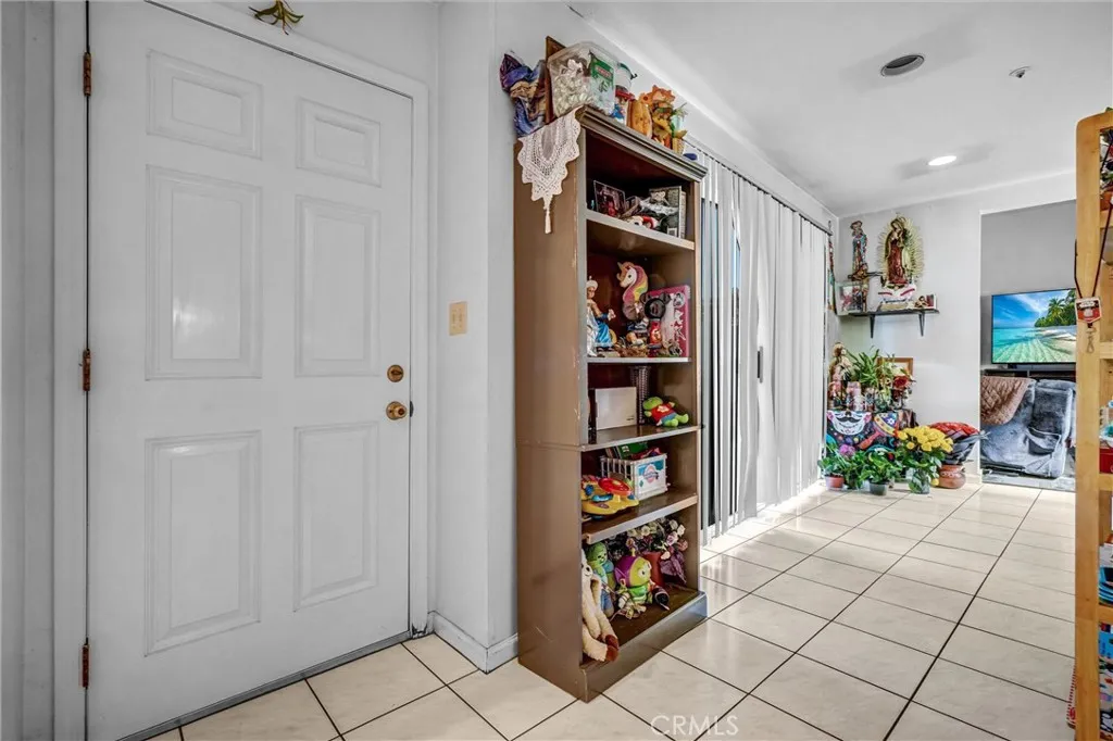 833 S Lemon Street, Anaheim, California 92805 home-pic-35