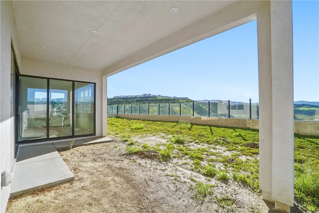27392 Dialogue Way, Valencia, California 91381 home-pic-45