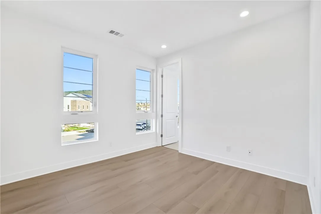 27392 Dialogue Way, Valencia, California 91381 home-pic-39