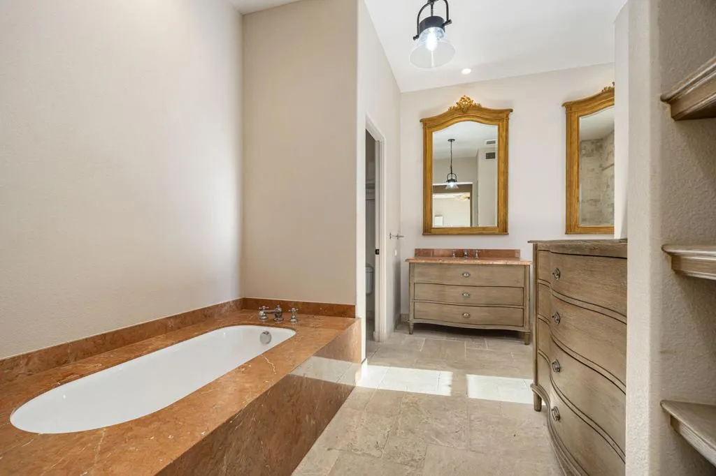 525 Indian Ridge Drive, Palm Desert, California 92211 home-pic-36