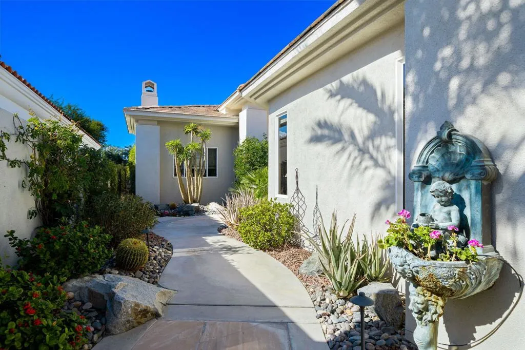 525 Indian Ridge Drive, Palm Desert, California 92211 home-pic-44