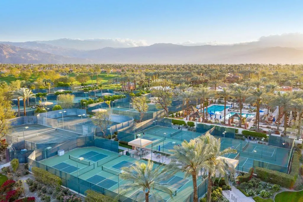 525 Indian Ridge Drive, Palm Desert, California 92211 home-pic-57