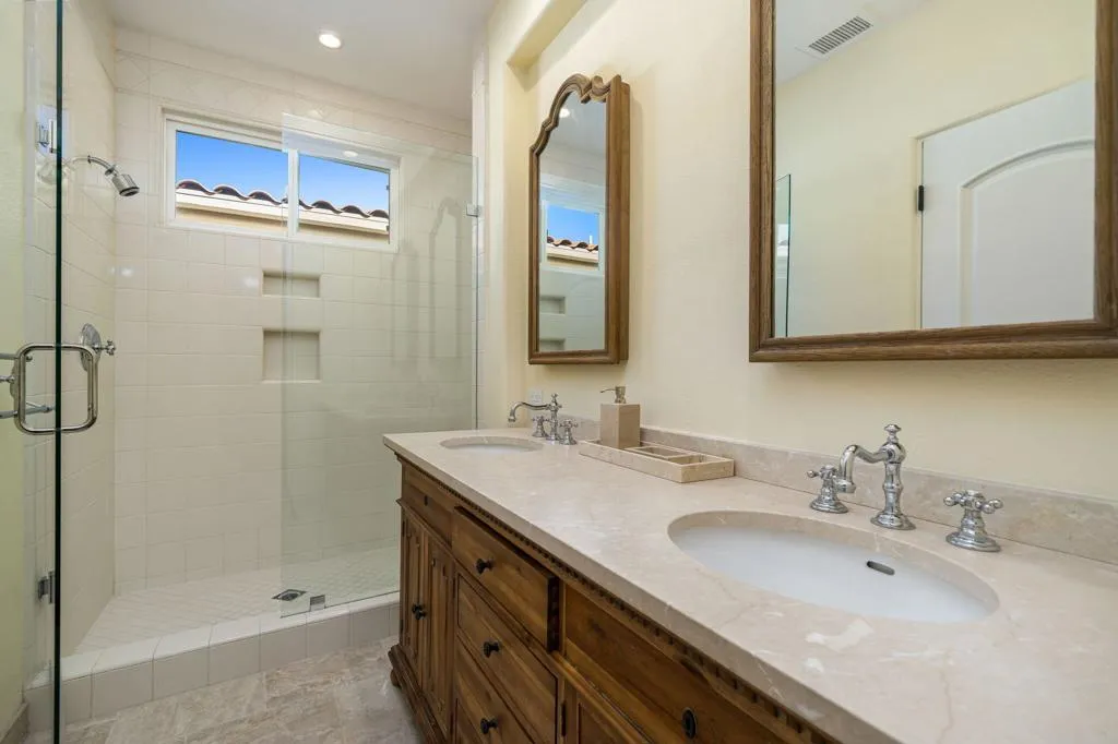 525 Indian Ridge Drive, Palm Desert, California 92211 home-pic-32