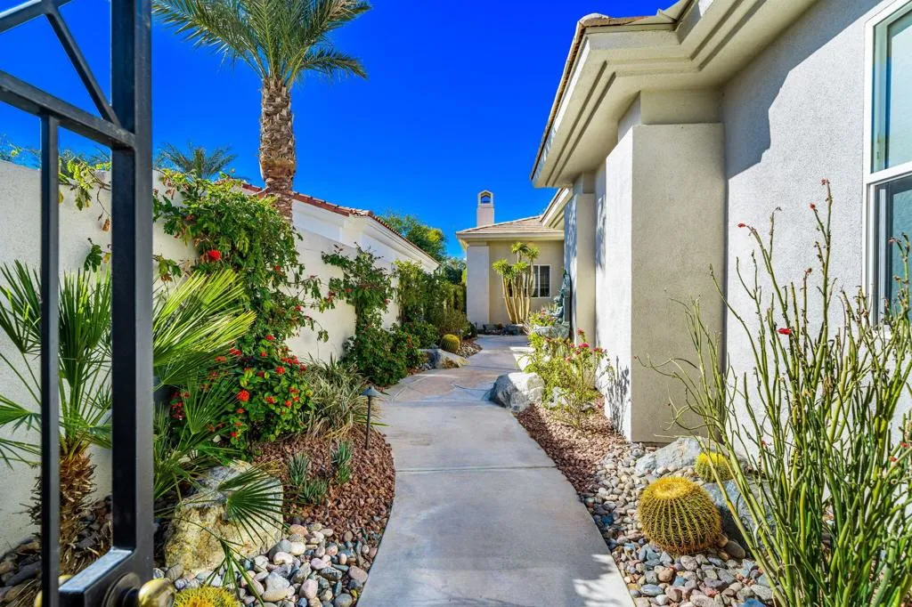 525 Indian Ridge Drive, Palm Desert, California 92211 home-pic-45