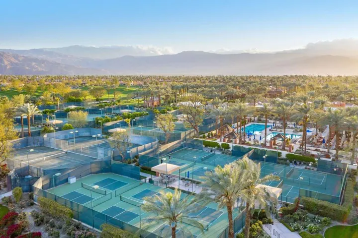 10-IRCC-Tennis 1_great shot_4-29-21