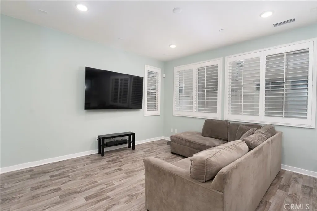 1606 Jedediah, Upland, California 91784 home-pic-6