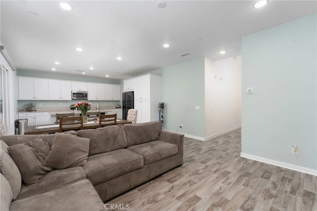 1606 Jedediah, Upland, California 91784 home-pic-7