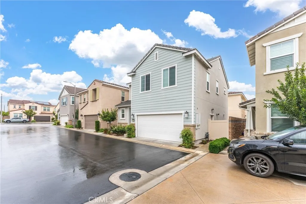 1606 Jedediah, Upland, California 91784 home-pic-2