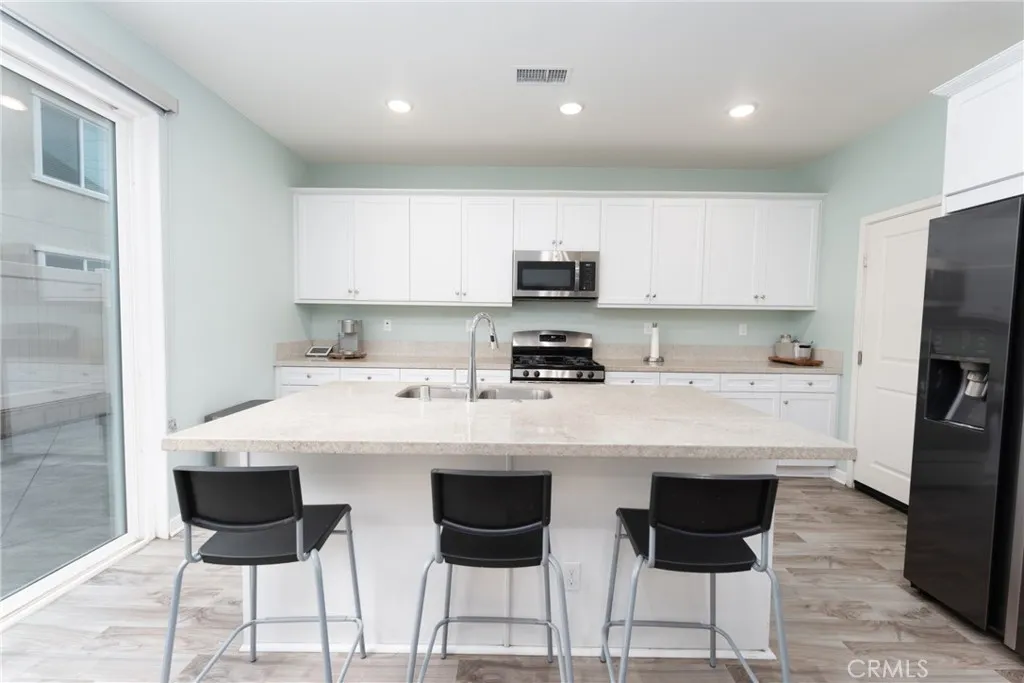 1606 Jedediah, Upland, California 91784 home-pic-10