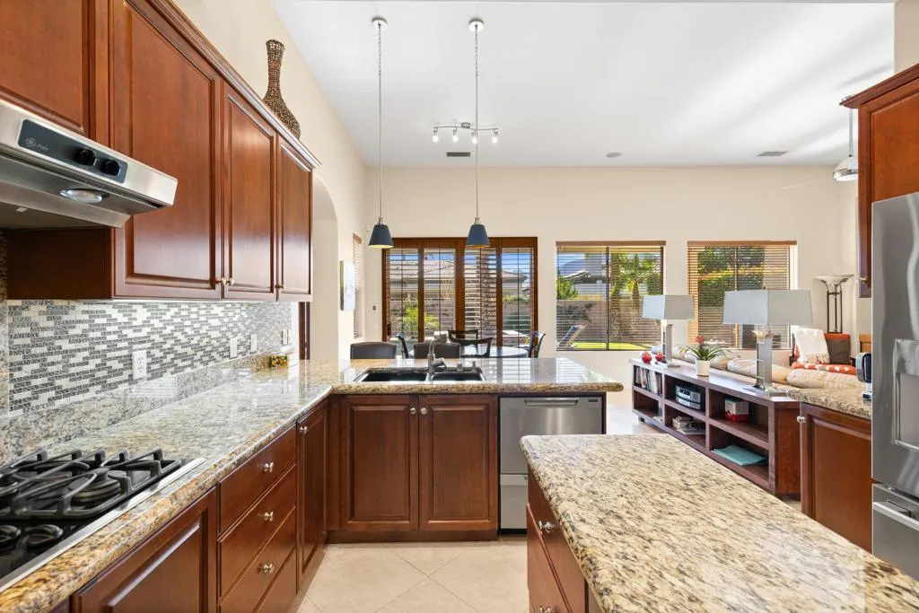 49430 Brian Court, La Quinta, California 92253 home-pic-36