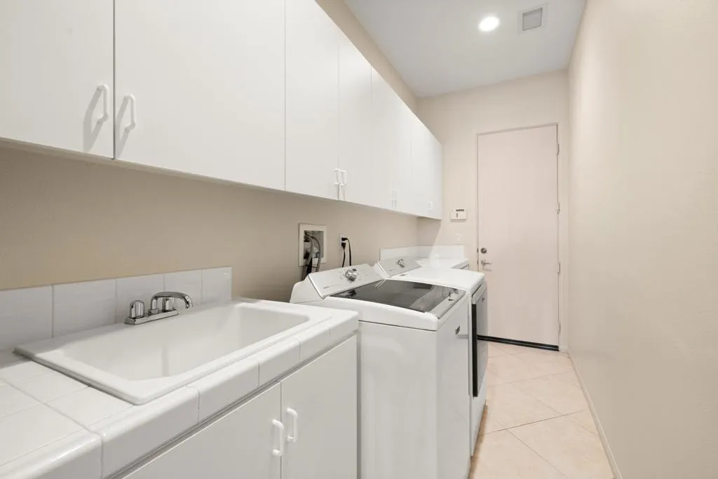49430 Brian Court, La Quinta, California 92253 home-pic-49