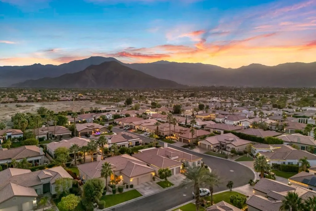 49430 Brian Court, La Quinta, California 92253 home-pic-8