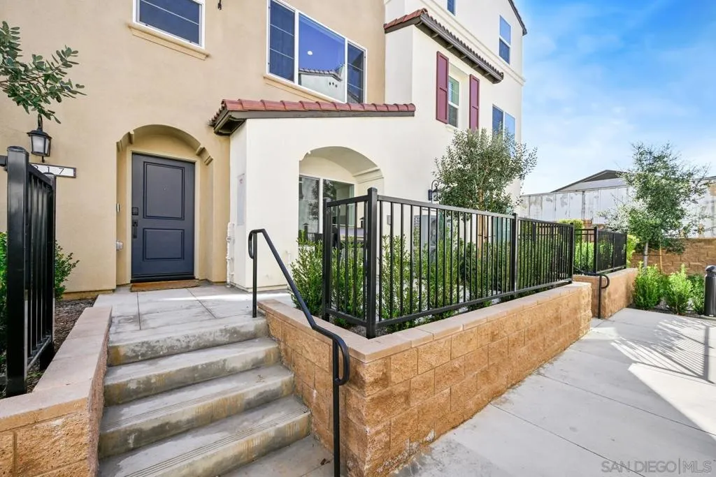 2217 Brix Gln, Escondido, California 92025 home-pic-3