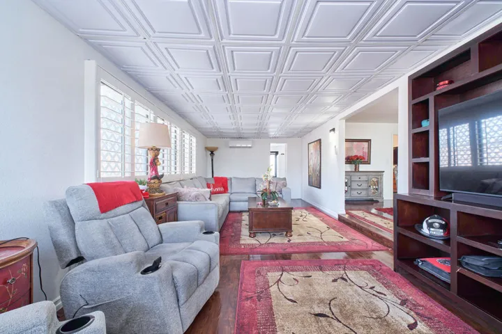 47712CalleFiesta,Indio,CA-11