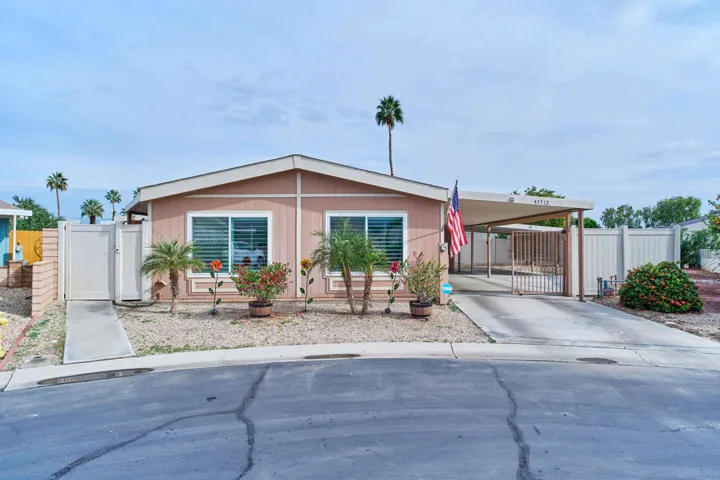 47712CalleFiesta,Indio,CA-39