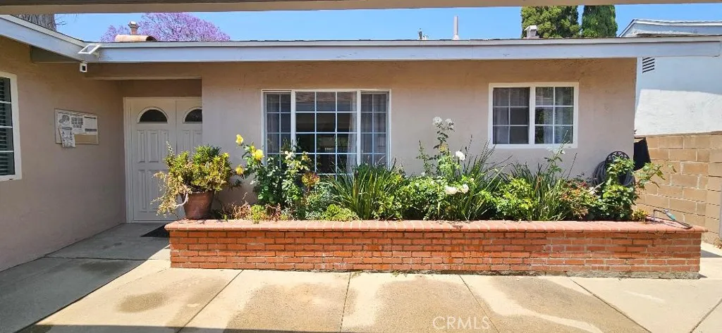 17441 Hiawatha Street, Granada Hills, California 91344