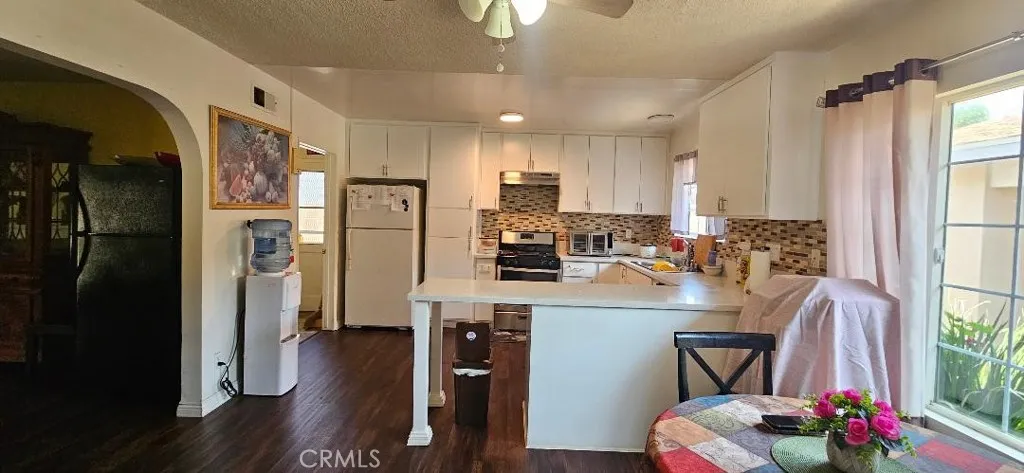 17441 Hiawatha Street, Granada Hills, California 91344