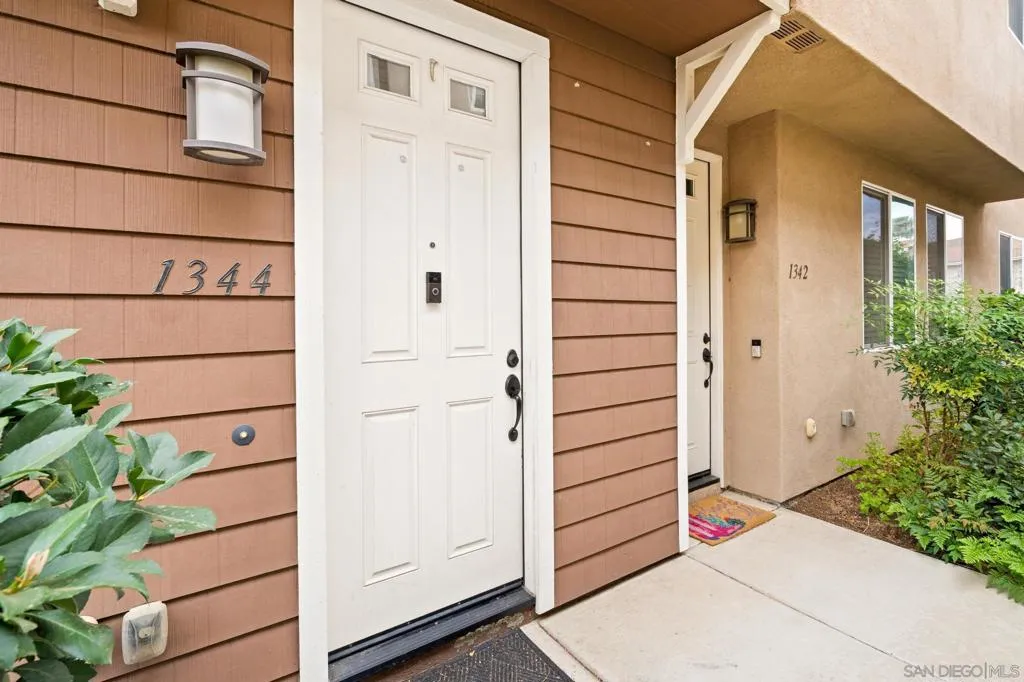 1344 Shoshone Falls Drive, Ramona, California 92065 home-pic-3