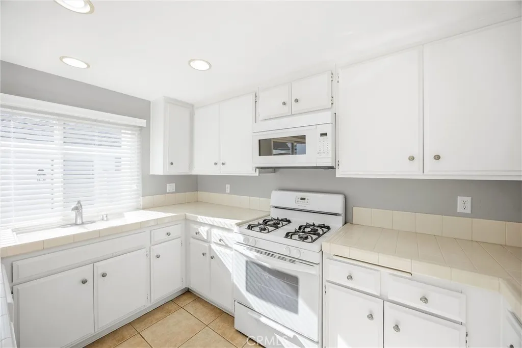 25865 Sunrise, Loma Linda, California 92354 home-pic-17