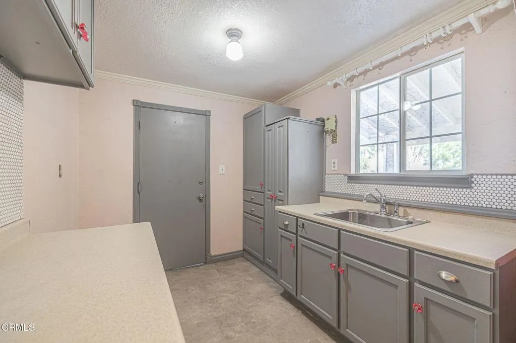 2836 Perfect Place, Lancaster, California 93536 home-pic-40