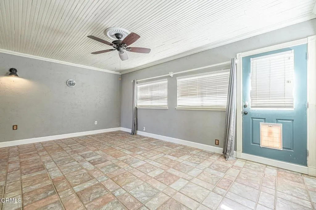 2836 Perfect Place, Lancaster, California 93536 home-pic-24