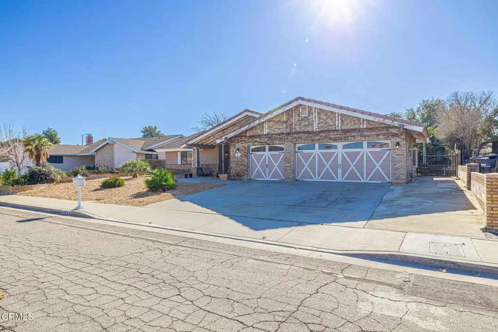 2836 Perfect Place, Lancaster, California 93536 home-pic-4