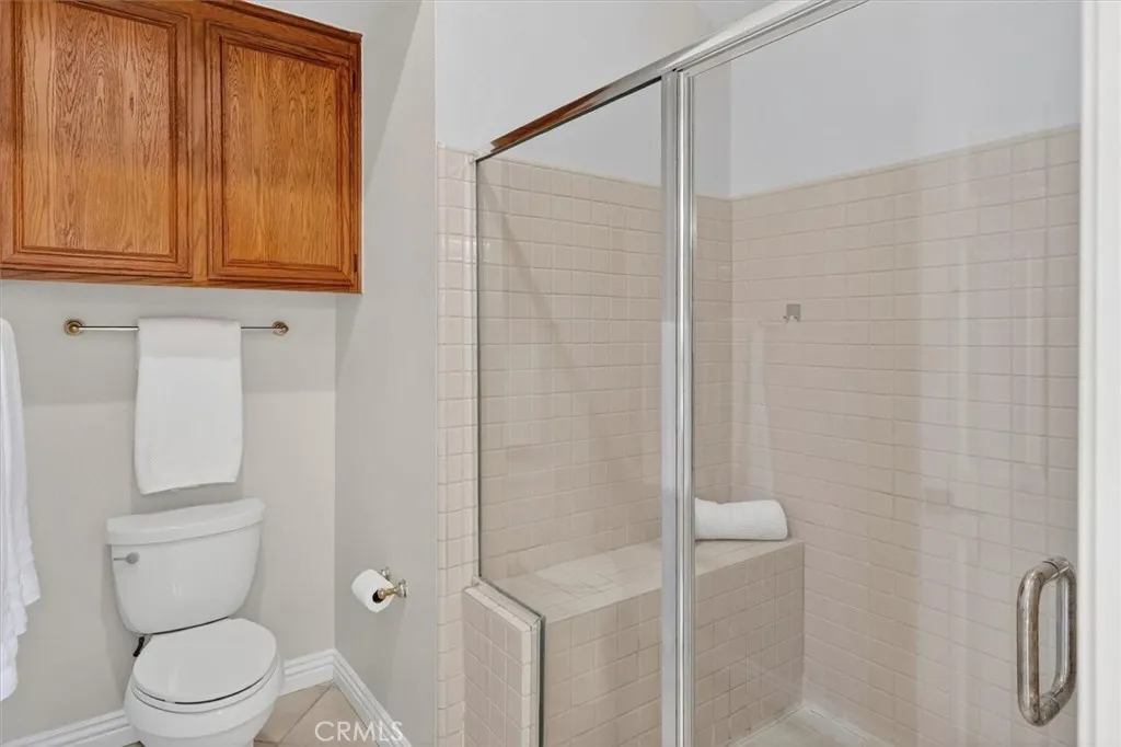 26008 Lucerne Court, Valencia, California 91355 home-pic-37