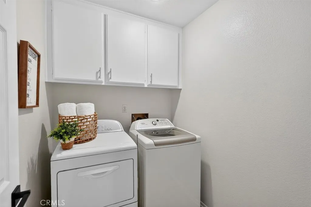 26008 Lucerne Court, Valencia, California 91355 home-pic-25
