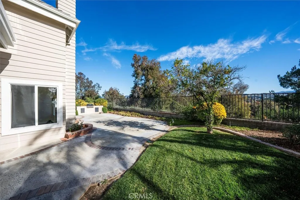 26008 Lucerne Court, Valencia, California 91355 home-pic-39