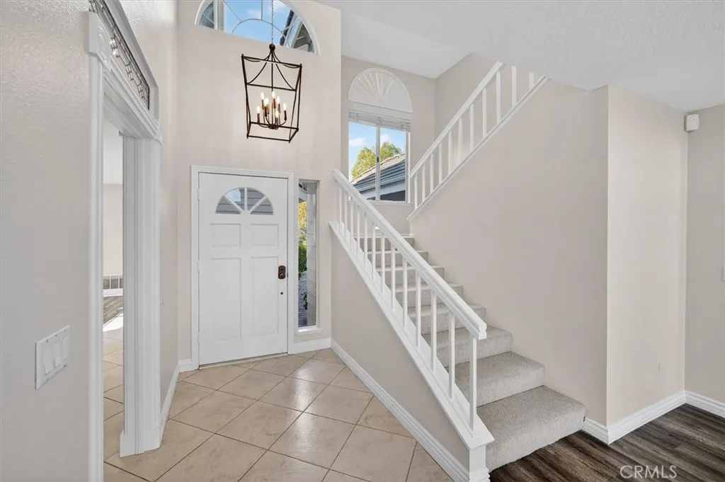 26008 Lucerne Court, Valencia, California 91355 home-pic-12