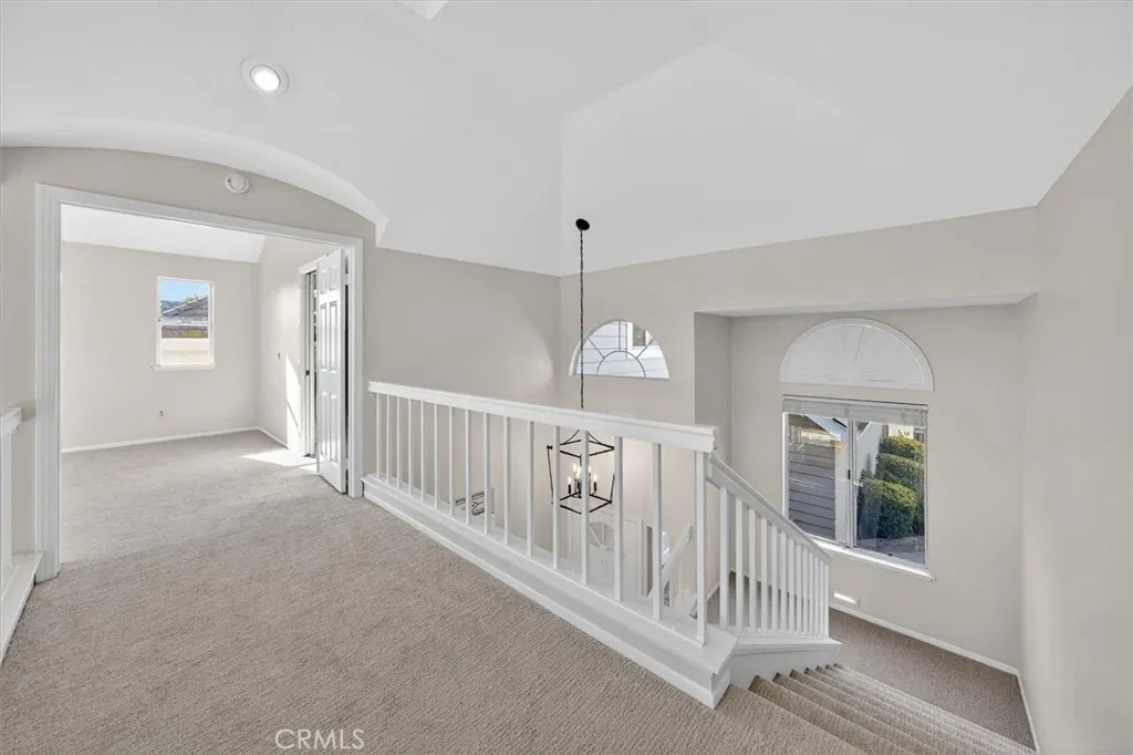 26008 Lucerne Court, Valencia, California 91355 home-pic-30