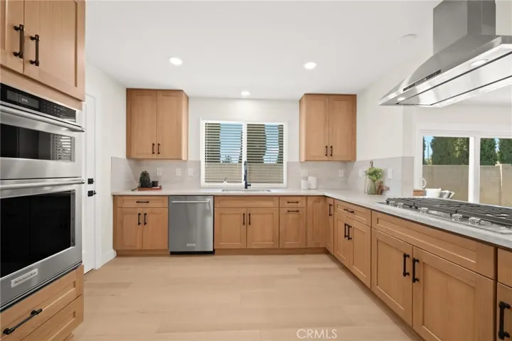 2201 E Oakmont, Orange, California 92867