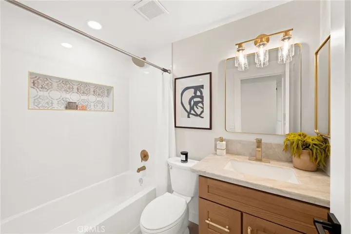 2201 E Oakmont, Orange, California 92867