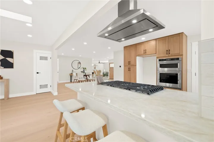 2201 E Oakmont, Orange, California 92867
